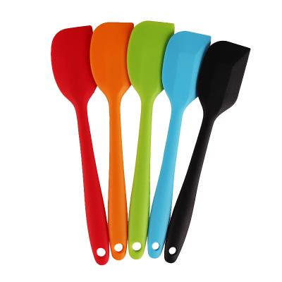 China LCJ110 Wholesale 28cm Long Handle Sustainable Food Grade Silicone Spatula for sale