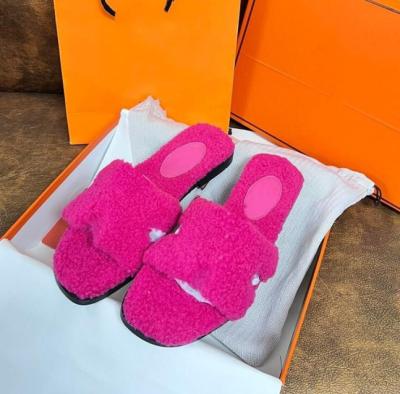 China Hot Hairy Casual Flip Flops Slipper Summer Fashion Trend Fashion Trend Fur Ladies Outdoor Sandals and Slippers for sale