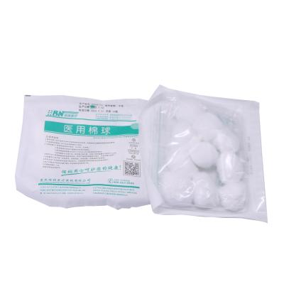 China Gauze Balls Medical Good Quality Sterile Surgical Cotton Wadding Pure White 100% Cotton for sale