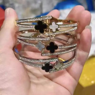 China Nickel-Free Lead-Free Factory Low - Price Wholesale Fashion Jewelry Bracelets Diamond - Encrusted Fine Bracelets For Women for sale