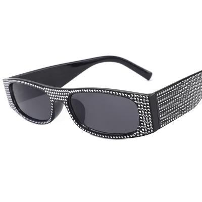 China Custom Square Sunglasses Women Diamond Logo Sunglasses Luxury Classic Trendy Sunglasses Wholesale Promotion Fashion Sun Glasses Small for sale