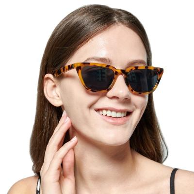 China 2021 New Small Frame Rectangle Sun Glasses High Quality Women Designer Sun Glasses Shading Retro Men Sunglasses for sale