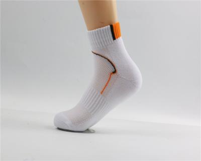 China 2018 Newest Antibacterial Mesh Sports Cotton Socks Cheap Men for sale