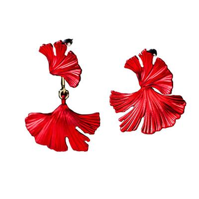 China BOHEMIA Ginkgo Flower Hypoallergenic Large Leaf Dangle Earrings Red Blue Vintage Irregular Dangle Leaf Shape Earrings for sale