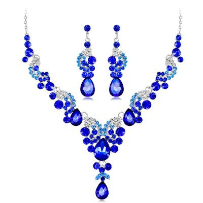 China FASHIONABLE Wholesale Luxury Wedding Fashion Outlet Factory Bridal Jewelry Set Crystal Glass Rhinestone Necklace Earrings India for sale