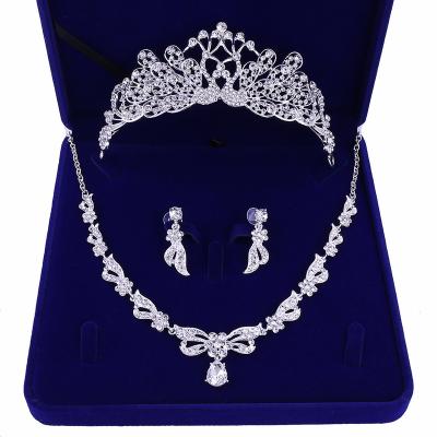 China Wholesale Trendy Three Piece Stain Crown Rhinestone Accessories Wedding Tiara Necklace Bride Wedding Jewelry Set For Women for sale