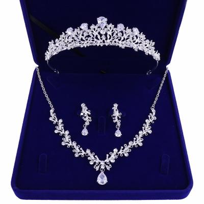 China FASHIONABLE Luxury Wedding Accessories Combine Fashion Silver Plated Crystal Bride Jewelry Sets Rhinestone Crown Tiaras Earring Necklace Set for sale