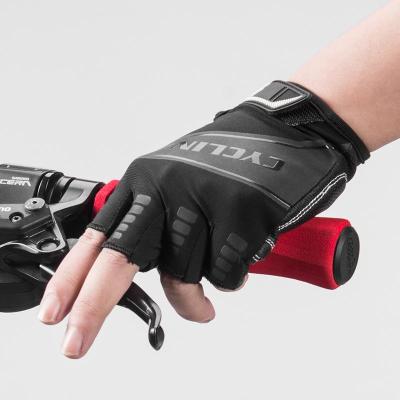 China Comfortable Low Price Breathable Half Finger Anti-skidding Gloves Cycling Racing Bike Bicycle Motorcycle Gloves for sale