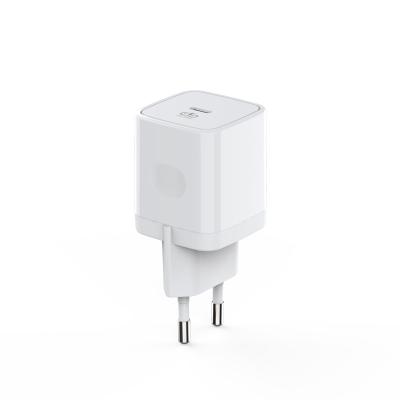 China 20w USB-c Mobile Phone Power Adapter for Apple iPhone with CE ROHS ERP ETL FCC Certificates for sale