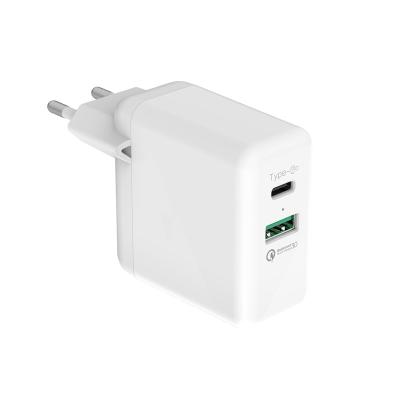 China Fast Mobile Phone Charger USB Power 18W EU USA Plug Travel Wall Charger with CE ROHS FCC Certifications for sale