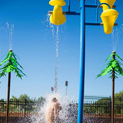 China Water Park Cenchi Family Interactive Splash Pad Central Park Bucket Jet Fantasy Dumping Attraction for sale