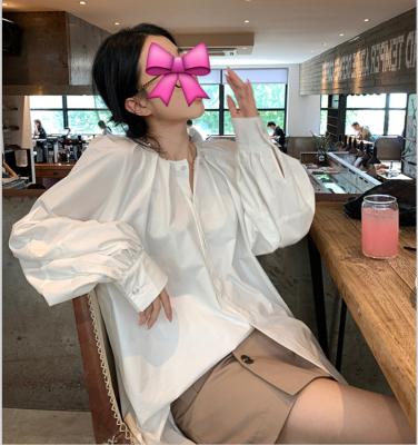 China Young Lady Breathable Oversize Fashion Causal Loose Fit Slim Women Shirts Full Sleeve Summer Pure White Cotton Comfortable Long Blouses for sale