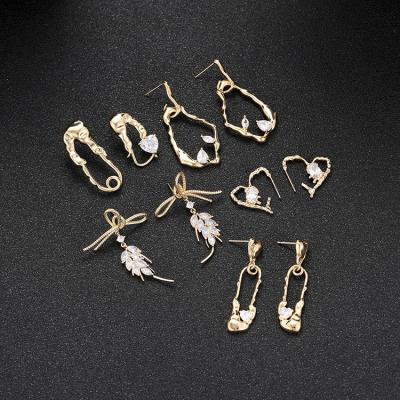 China TRENDY Statement Custom Fashion Jewelry Brass 14K Gold Plated Geometric Dangle Earrings Women for sale