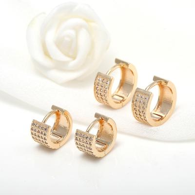 China Fashionable Wholesale Simple Round Design 14K Gold Plated Thick Hoop Earrings Huggie Earrings for sale