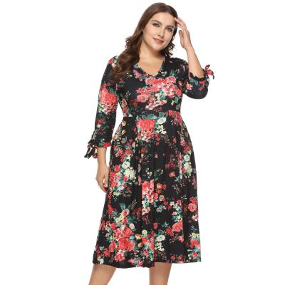 China Anti-wrinkle Factory Plus Size Fashionable Lady V-neck Floral Print 3/4 Sleeve Ladies Dress Women Infinity Dress for sale