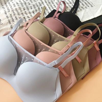 China Comfortable Sexy Seamless Sleep Women Exercise Lace Bra for sale