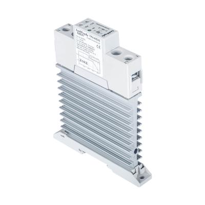 Chine TRA48D25M Heat Sink Solid State Relay Din Rail DC-AC 25A/480VAC Load 4-32V DC Input Voltage Relay Sealed Intermediate AC à vendre