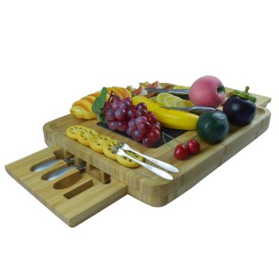 China Sustainable Bamboo Charceterie Cheese Serving Platter Board and Knife Set for sale