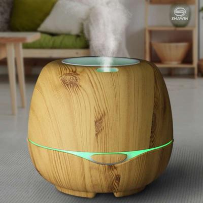 China New Design LED Home Appliances 300ml Small Round Aromatherapy Diffuser Light Air Purifier Color Changing Desktop Humidifier for sale