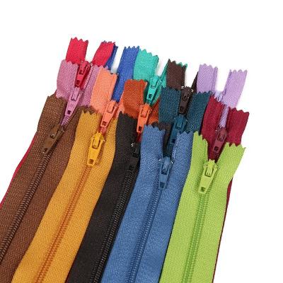 China Zipper 25 Color 3# Nylon Zipper Custom Zipper For Garment Sewing Accessories for sale