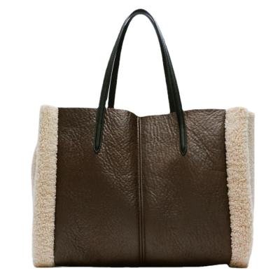 China Fashionable Stylish High Quality Bag Crafted From Soft Textured Faux Leather And Faux Fur Shoulder Bag for sale