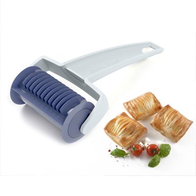 China Viable plastic home production tool easy baking jalousie bars rolling pin maker for sale