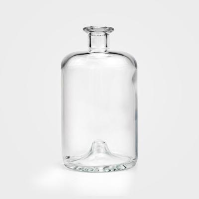 China Gift & Wholesale High End Craft Round 750Ml Vodka Spirit Bottle With Rum Cork Gin Liquor Glass Bottle for sale