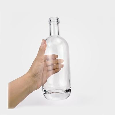 China Gift & Craft Customizable Multiple Sizes Original 750Ml Vodka Premium White Transparent Liquor Glass Bottle for sale