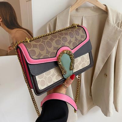 China Lady Easy Carry Clutch Purse Famous From Carry Trendy Original Designer Luxury branded contrast color chain one sling high quality leather waist bag for sale