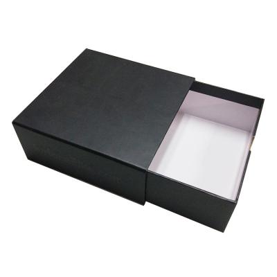 China Recyclable Wholesale Rigid Black Sliver Handle Sliding Paper Gift Packaging Luxury Cardboard Drawer Box With Lid for sale