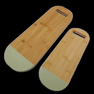 China Sustainable High Quality Multifunctional 2-Piece Set Bamboo Cutting Board With Handle Durable Cutting Plates UV Painting Set for sale