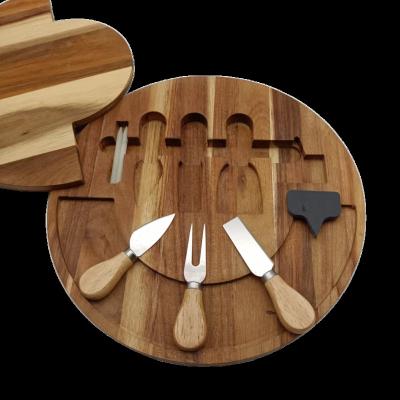 China Sustainable High Quality Round Acacia Wood Cheese Board Set With Stainless Steel Knives Charcuterie Board Set Cheese Cutting Boards for sale