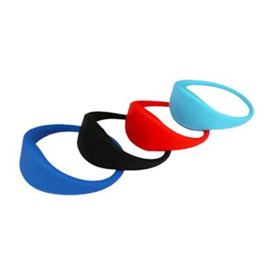 China Custom silicone 125KHz TK4100 LOGO waterproof/waterproof rfid wristband for access control for sale