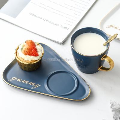 China Amazon's New Viable Gold Rim Ceramics Office Coffee Cups and Saucers Spoon Sets Milk Breakfast Mugs Dessert Dish Gifts for sale