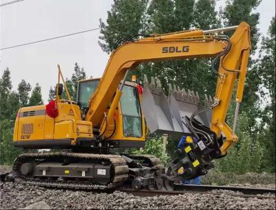 Chine Excavateur public à double usage équipement de construction ferroviaire roue train élévateur et dispositif de conduite à vendre