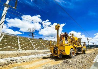 China 10.75*2,5m Plataforma de trabalho ferroviário de dupla finalidade 35km/H Tração de acoplamento de diâmetro 1435mm à venda