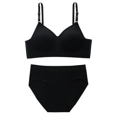 China Seamless Bra Suit For Women Sexy Underwear Women Triangle Underwear Bra Panties Shape Women's Bra Suits for sale