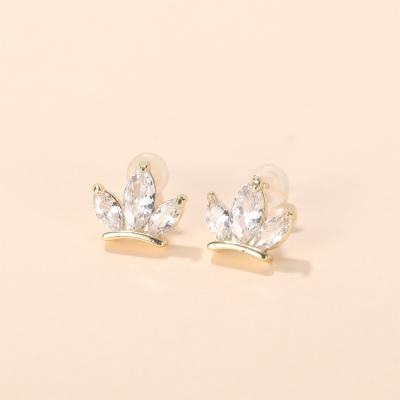 China 2021 FASHIONABLE Hot Selling Temperament Crown Zircon High Quality Earrings Brass Earrings for sale