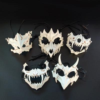 China Halloween Fashionable Animal Bone Formed Resin Two-Dimensional Dragon Scary Half Face Mask for sale