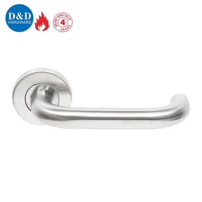 China CE Modern EN 1906 Door Accessories Wood 304 Stainless Steel Fire Rated Silver U Shape Lever Door Handle for sale