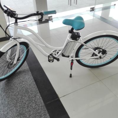 China 36V doblan el tipo eléctrico para mujer crucero de la aleación de la bici del freno de disco de la playa de la señora de la rueda de cadena en venta