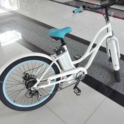 China bici eléctrica para mujer del motor sin cepillo 250W con la bici de la velocidad de la exhibición 6 del LCD en venta