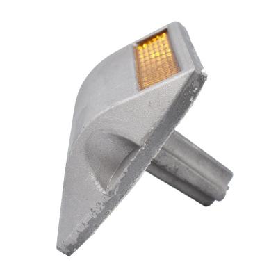 China High Visible Road Safety Road Marking Traffic Safety Reflective Aluminum Highway Road Stud for sale