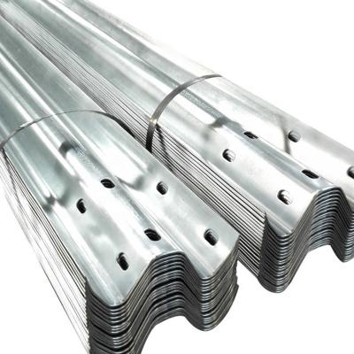 China Road Traffic Safety Straight Barrier Hot Dip Galvanized Steel Guardrail at Discounted for sale