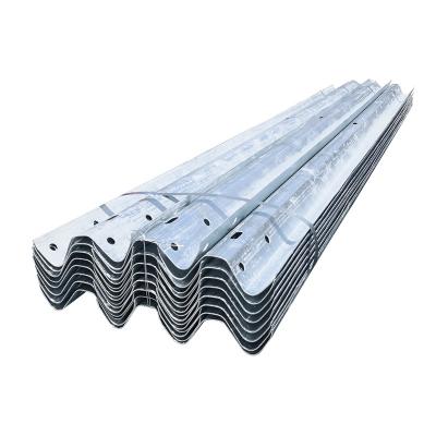 China Galvanized and Powder Coated Traffic Road Steel Barrier for Heavy Duty Traffic Control for sale