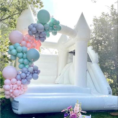 Cina Outdoor kids Rental Inflatable White Bounce Combo House Bouncer Wedding Bouncy Castle With Slide and ball pit pool in vendita