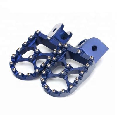 China 7075-T6 Aluminum Alloy CNC Aluminum Foot Pegs Pedal For Dirt Bike YZ 85 125 250 for sale