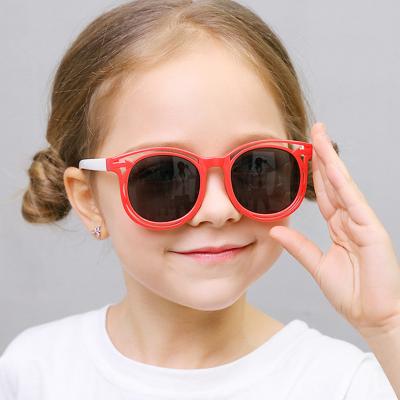 China Fashion Sunglasses 2021 Fashion Silicone Polarized UV Protection Sun Glasses for Boys and Girls for sale