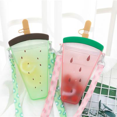 China New arrival 210713 320ml first cute sippy cup with high appearance summer popsicle water level cup for sale