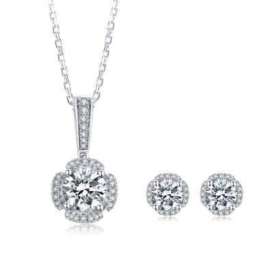 China CLASSIC Non Tarnish VVS1 Moissanite Necklace Earrings Jewelry Set 925 Sterling Silver Moissanite Inlaid Zircon Jewelry Set for sale